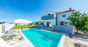 Villa Pearl- with private pool